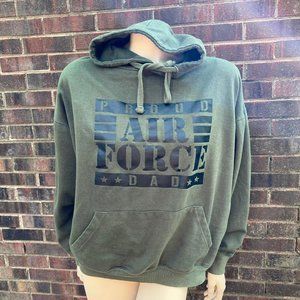 Zero gravitee Mens army green pull over hoodie “Air Force dad” size L